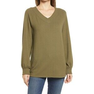 Caslon Long Sleeve Fuzzy Knit Top In Olive Sarma Size L